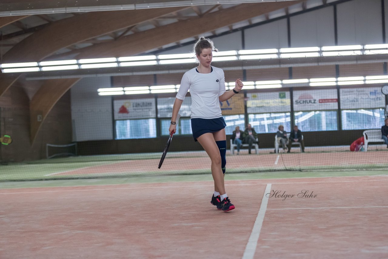 Julia Middendorf 247 - RL Tennisverein Visbek e.V. - Club zur Vahr e.V. : Ergebnis: 2:4